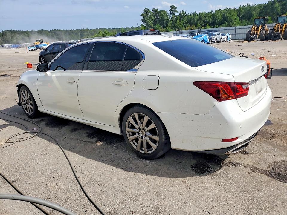 Photo 2 from auction – 2015 LEXUS GS with VIN JTHBE1BL3FA009350