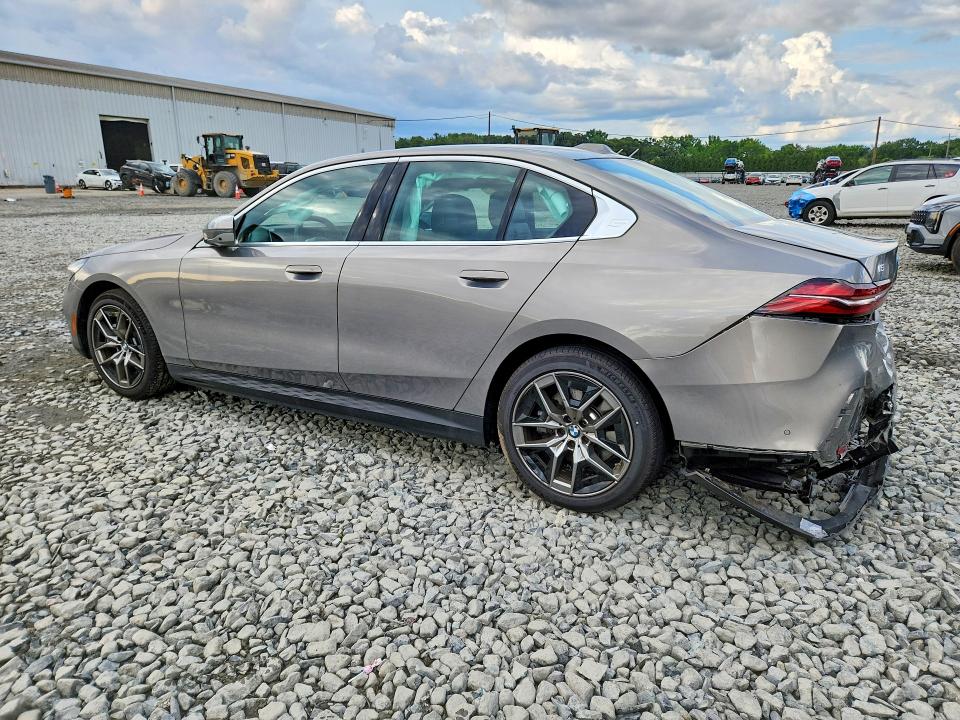 Photo 2 from auction – 2026 BMW I5 with VIN WBY33HG09TCW46860