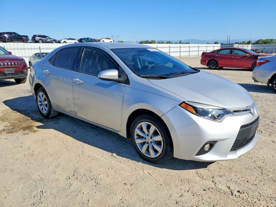 Photo 4 from auction – 2016 TOYOTA COROLLA with VIN 5YFBURHEXGP366744