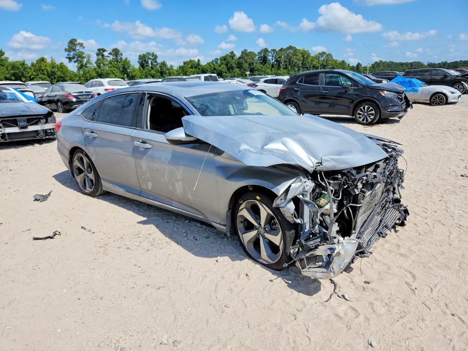 Photo 4 from auction – 2018 HONDA ACCORD with VIN 1HGCV2F90JA021427