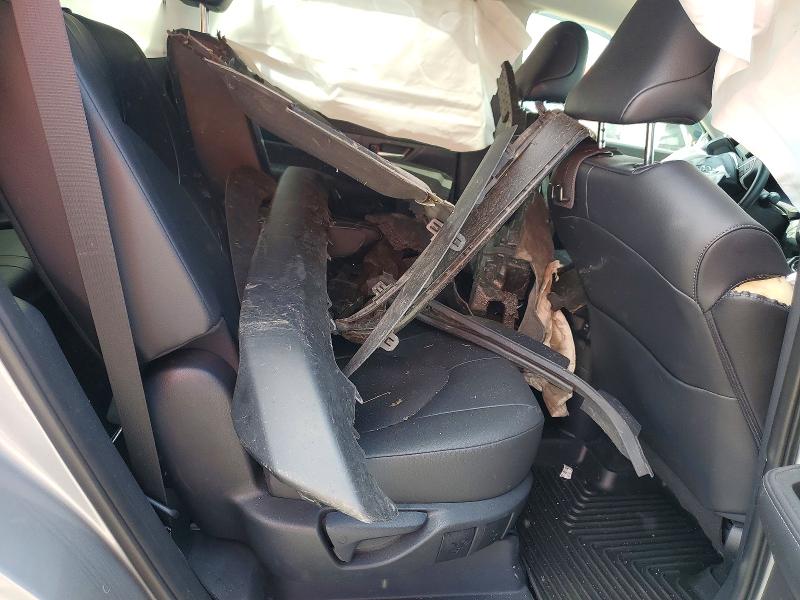 Фото 11 с аукциона – 2025 TOYOTA GRAND HIGHLANDER с VIN 5TDAAAB59SS082861