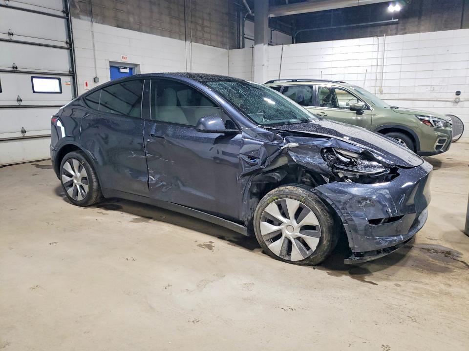 Photo 4 from auction – 2024 TESLA MODEL Y with VIN 7SAYGDEE3RA287696