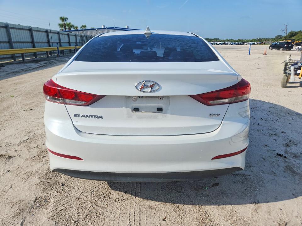 Photo 6 from auction – 2017 HYUNDAI ELANTRA with VIN 5NPD94LAXHH090470