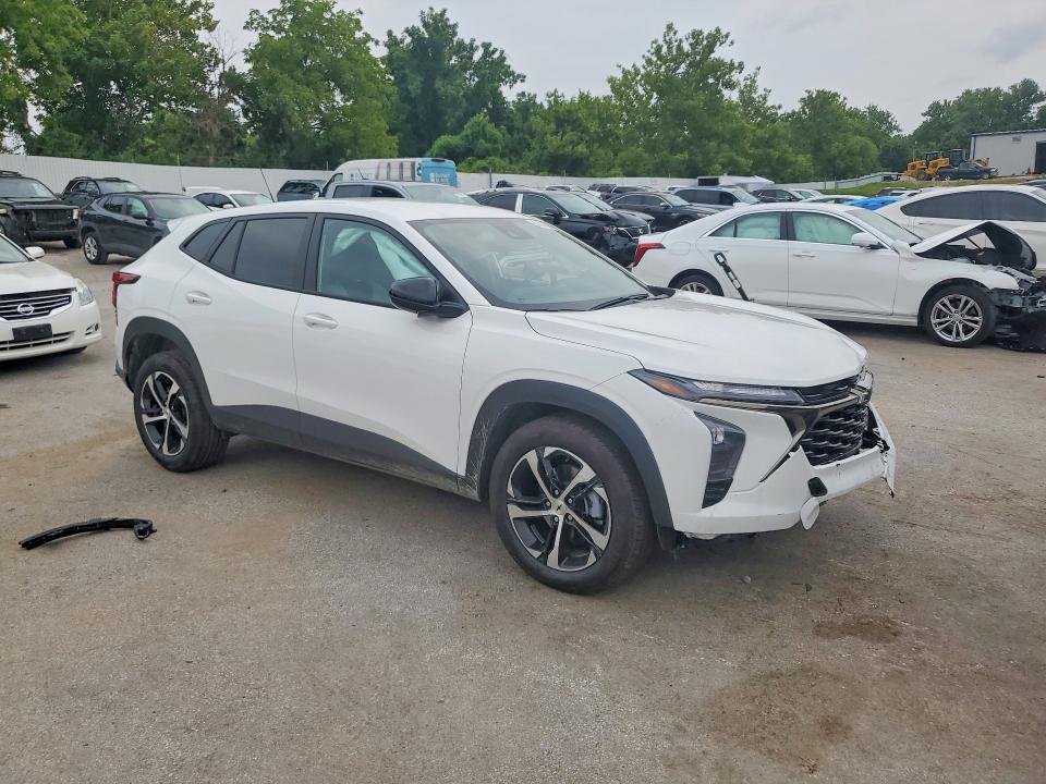 Photo 4 from auction – 2026 CHEVROLET TRAX with VIN KL77LGEP2TC100718
