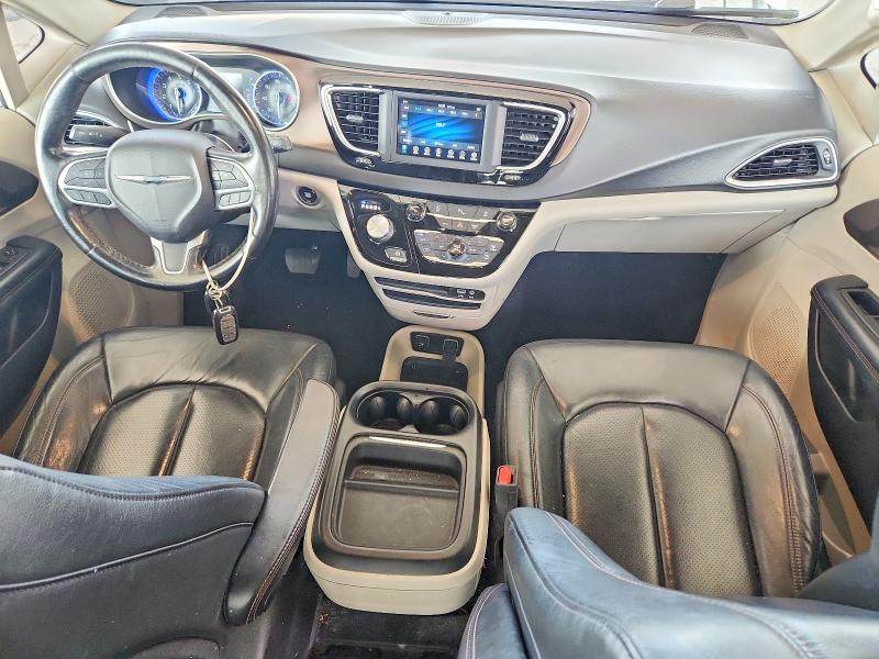 Photo 8 from auction – 2019 CHRYSLER PACIFICA with VIN 2C4RC1BG2KR685528