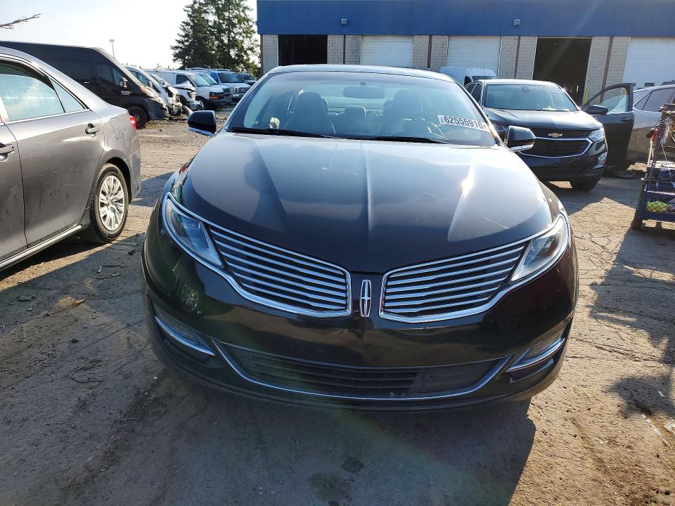Photo 5 from auction – 2016 LINCOLN MKZ with VIN 3LN6L2J93GR631535