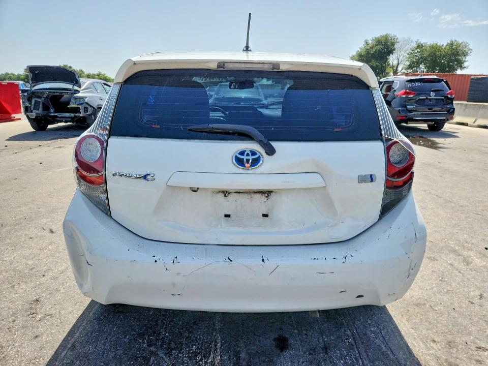 Photo 6 from auction – 2013 TOYOTA PRIUS C with VIN JTDKDTB35D1547951