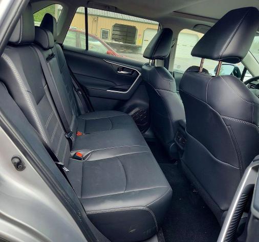 Photo 10 from auction – 2025 TOYOTA RAV4 with VIN 2T3A1RFV3SW542488