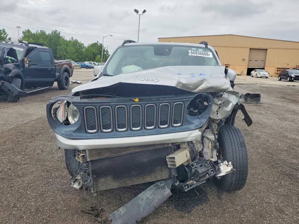 Photo 5 from auction – 2016 JEEP RENEGADE with VIN ZACCJABT2GPC52313