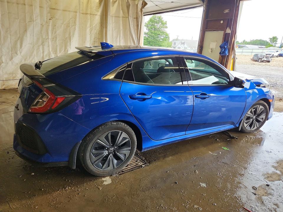 Photo 3 from auction – 2018 HONDA CIVIC with VIN SHHFK7H52JU426027