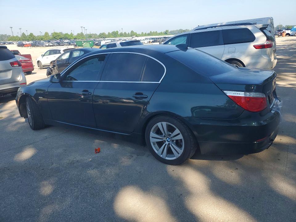 Снимка 2 от търг – 2010 BMW 528 с VIN WBANU5C58AC366185