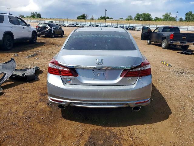 Photo 6 from auction – 2017 HONDA ACCORD with VIN 1HGCR3F85HA035240