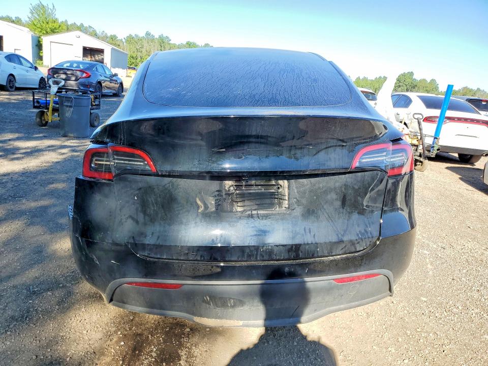 Photo 6 from auction – 2024 TESLA MODEL Y with VIN LRWYGDEE0RC630846