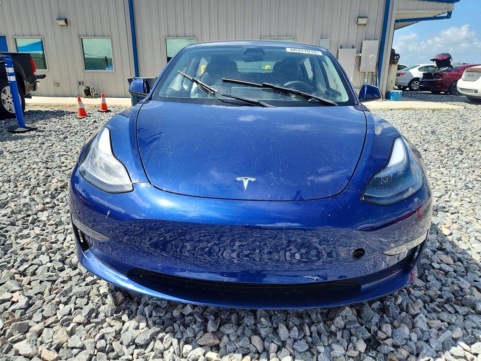 Photo 5 from auction – 2022 TESLA MODEL 3 with VIN 5YJ3E1EB9NF233172