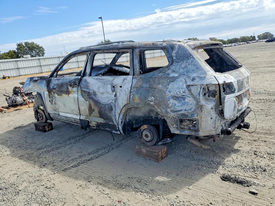 Photo 2 from auction – 2019 VOLKSWAGEN ATLAS with VIN 1V2DR2CA5KC545277
