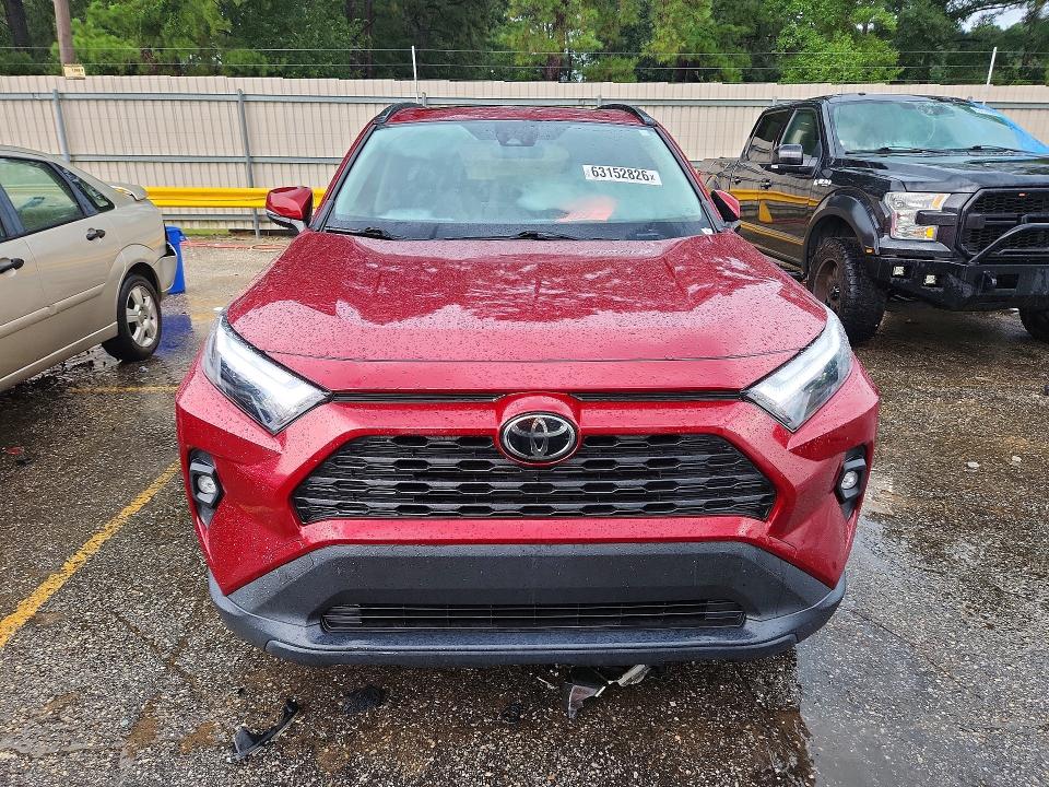 Photo 5 from auction – 2023 TOYOTA RAV4 with VIN JTMC1RFV0PD101916