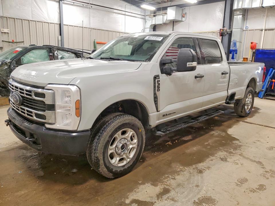2025 FORD F350 - Търг №61946646