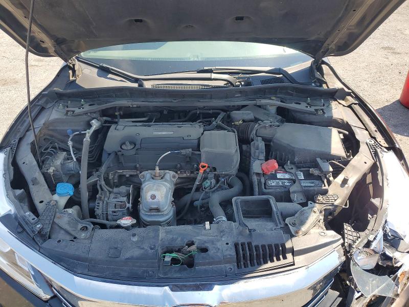 Photo 11 from auction – 2016 HONDA ACCORD with VIN 1HGCR2F52GA177933