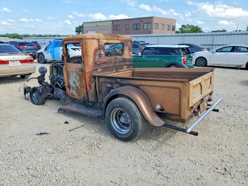 Photo 2 from auction – 1933 FORD UK with VIN DR133260M0