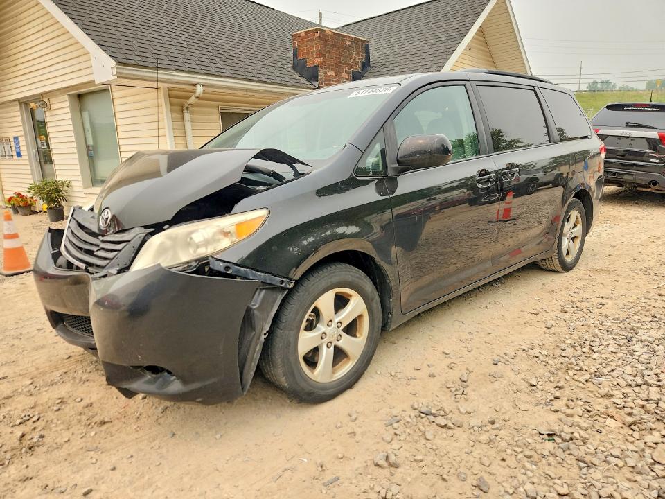 TOYOTA SIENNA 2011 with VIN 5TDKK3DC3BS079852 - Photo from auction
