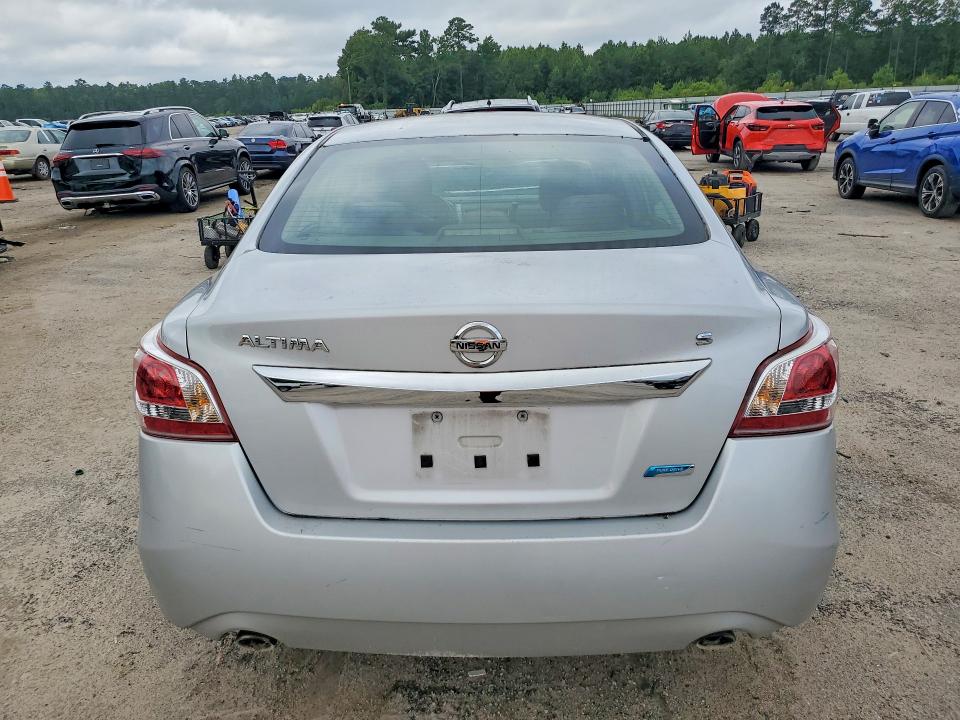 Photo 6 from auction – 2013 NISSAN ALTIMA with VIN 1N4AL3AP9DN509477