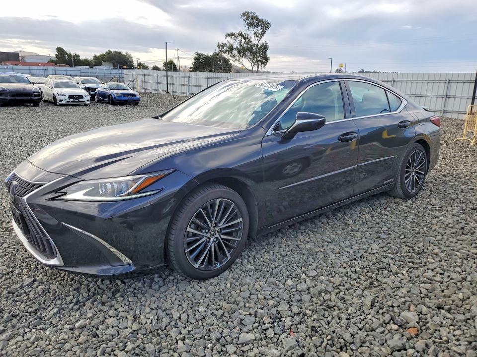 LEXUS ES 300H 2022 with VIN 58ADA1C17NU014247 - Photo from auction