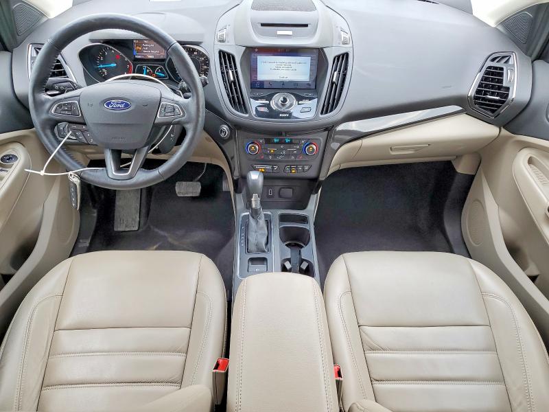 Photo 8 from auction – 2017 FORD ESCAPE with VIN 1FMCU9J98HUC45387