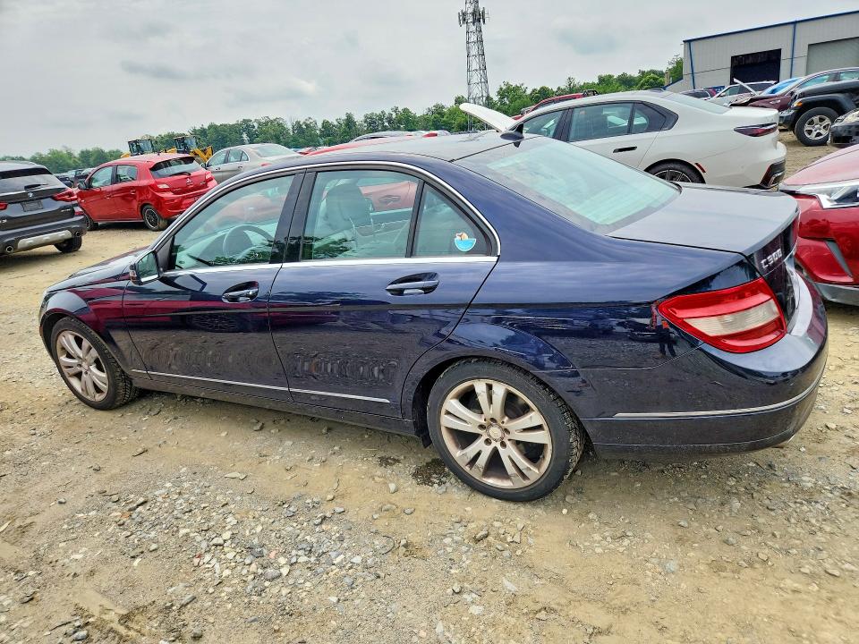 Photo 2 from auction – 2010 MERCEDES-BENZ C with VIN WDDGF8BB4AF403770