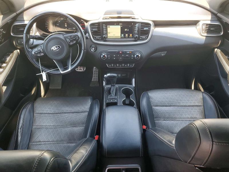 Photo 8 from auction – 2016 KIA SORENTO with VIN 5XYPKDA57GG089760