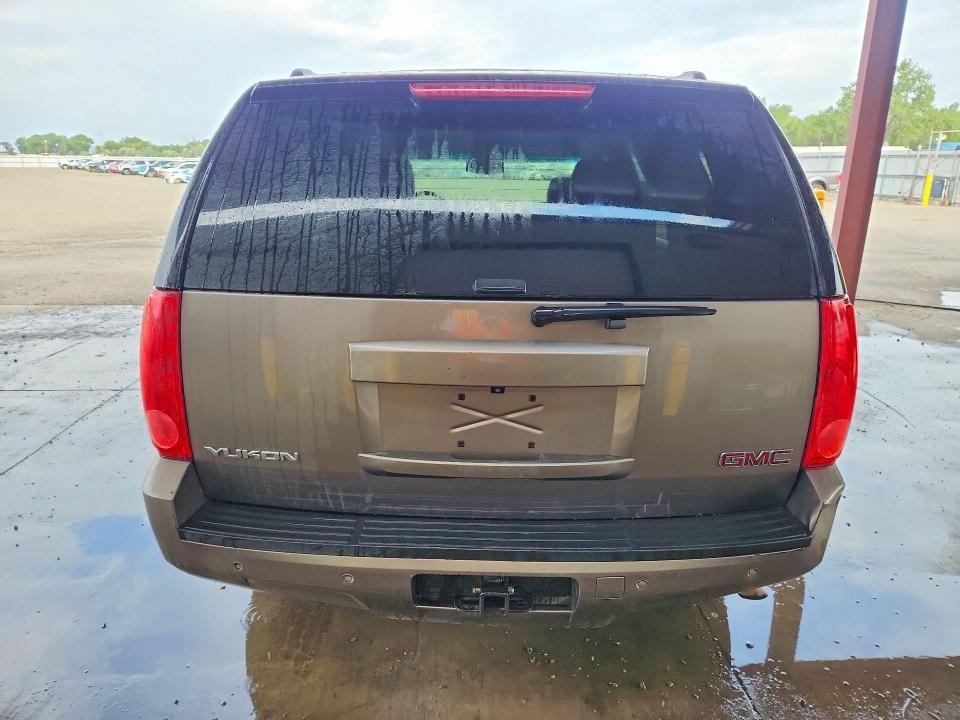 Photo 6 from auction – 2014 GMC YUKON with VIN 1GKS2CE09ER117399