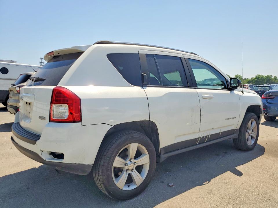 Photo 3 from auction – 2012 JEEP COMPASS with VIN 1C4NJDEB4CD575123