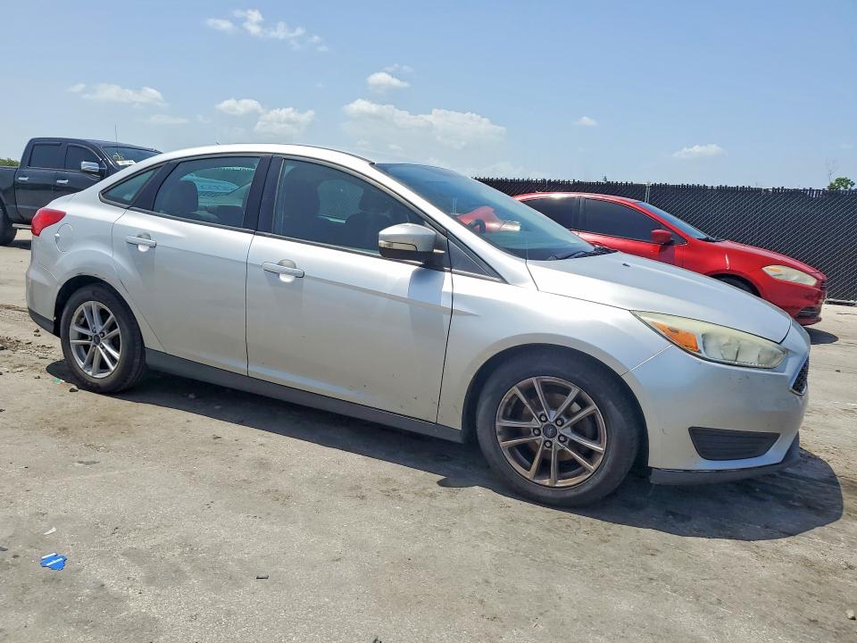Photo 4 from auction – 2015 FORD FOCUS with VIN 1FADP3F2XFL249586
