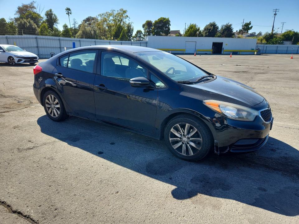 صورة رقم 4 من المزاد - 2016 KIA FORTE مع VIN KNAFX4A63G5463812