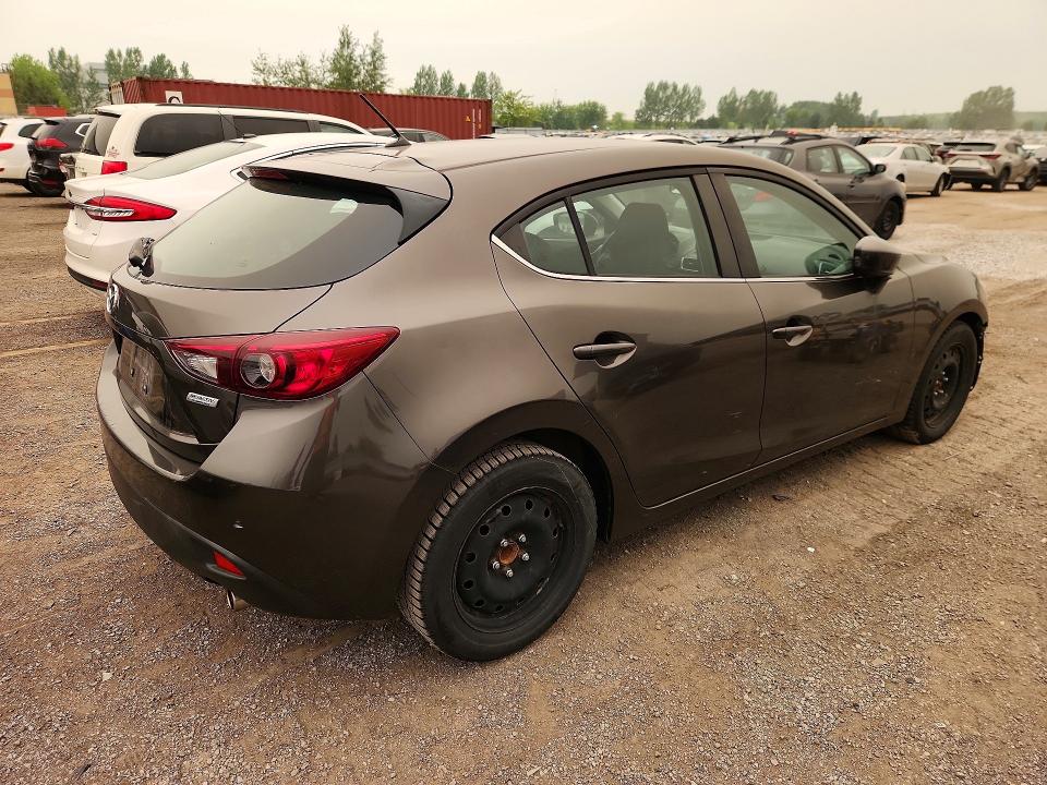 Photo 3 from auction – 2016 MAZDA 3 with VIN 3MZBM1L76GM288753