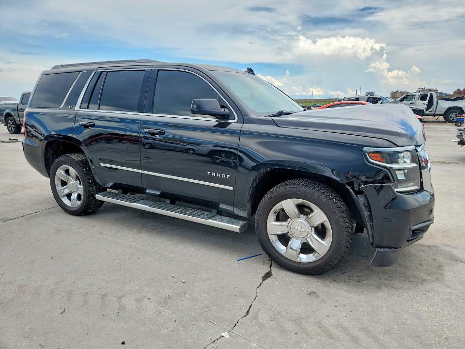 Photo 4 from auction – 2016 CHEVROLET TAHOE with VIN 1GNSCBKC3GR423400