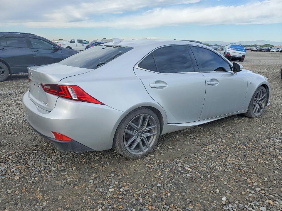 Photo 3 from auction – 2015 LEXUS IS with VIN JTHBE1D22F5017386