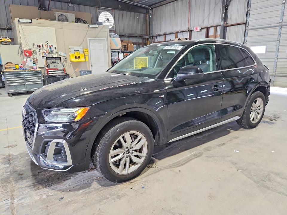AUDI Q5 2022 with VIN WA1GAAFY5N2033242 - Photo from auction
