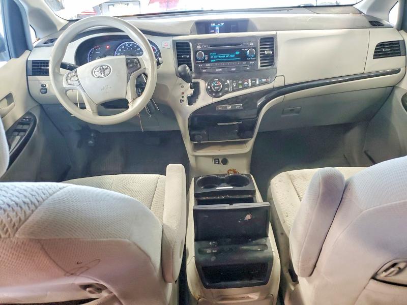 Photo 8 from auction – 2013 TOYOTA SIENNA with VIN 5TDKK3DC2DS382642