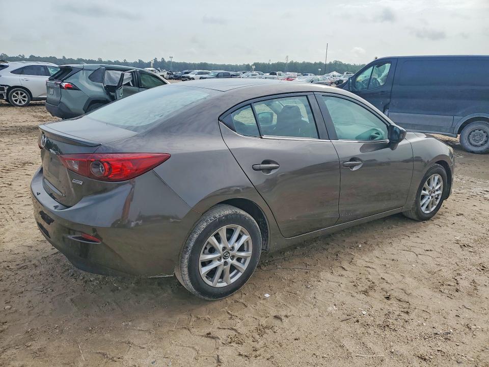Photo 3 from auction – 2016 MAZDA 3 with VIN 3MZBM1V79GM256425