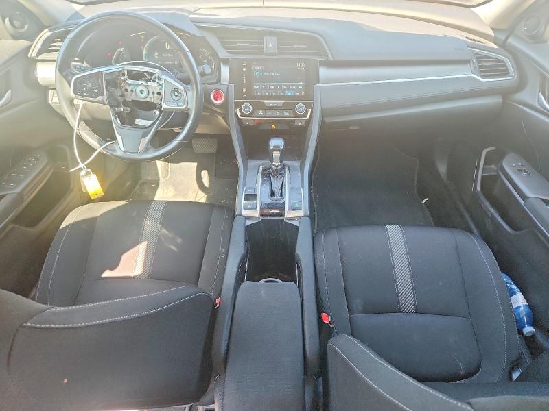 Photo 8 from auction – 2018 HONDA CIVIC with VIN 2HGFC2F64JH020274