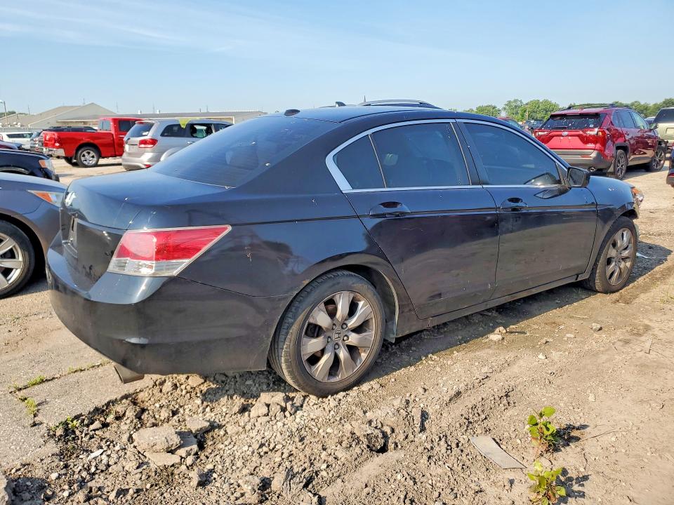 Photo 3 from auction – 2008 HONDA ACCORD with VIN 1HGCP26848A071064