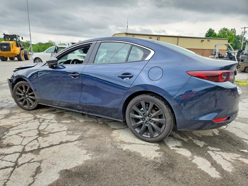Снимка 2 от търг – 2026 MAZDA 3 с VIN JM1BPABL6T1879794