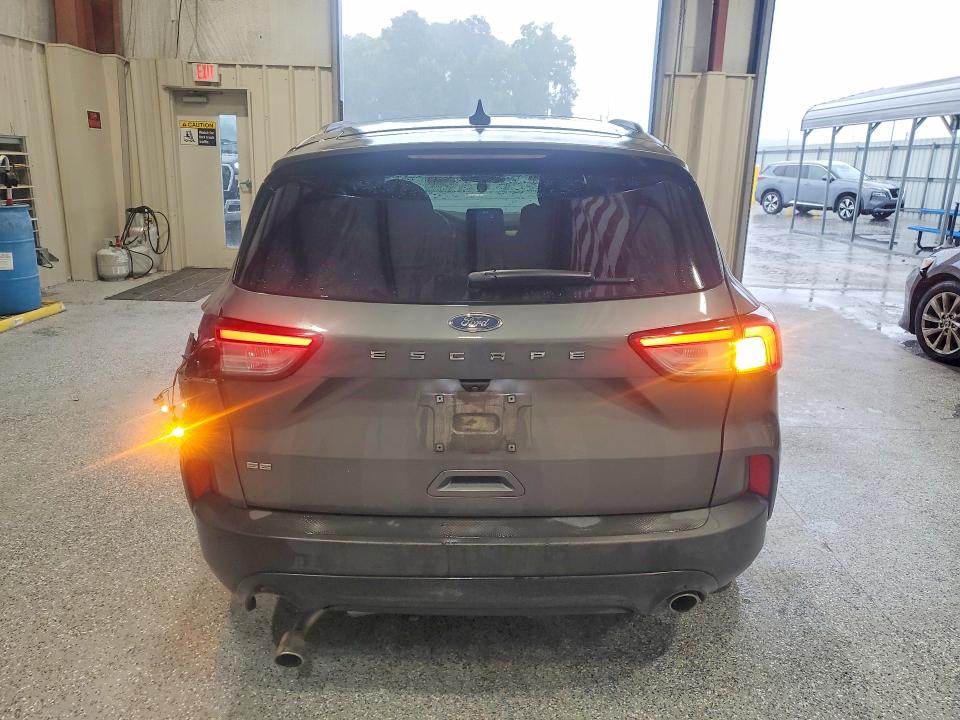 Photo 6 from auction – 2022 FORD ESCAPE with VIN 1FMCU0G65NUB62133
