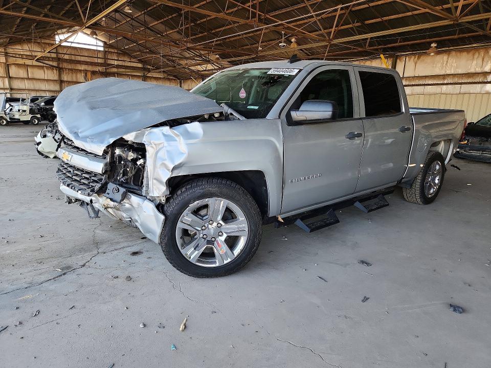 CHEVROLET SILVERADO 2018 with VIN 3GCPCPEH0JG155822 - Photo from auction
