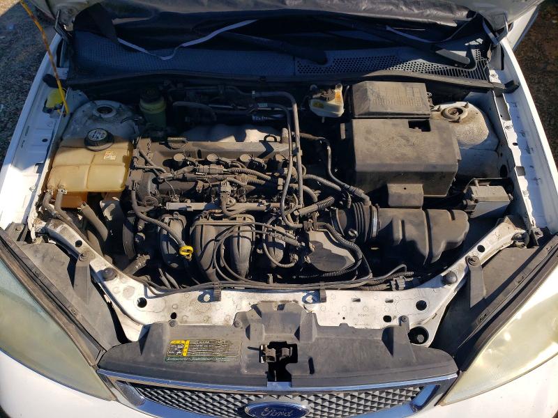 Photo 12 from auction – 2005 FORD FOCUS with VIN 3FAFP37N95R141526