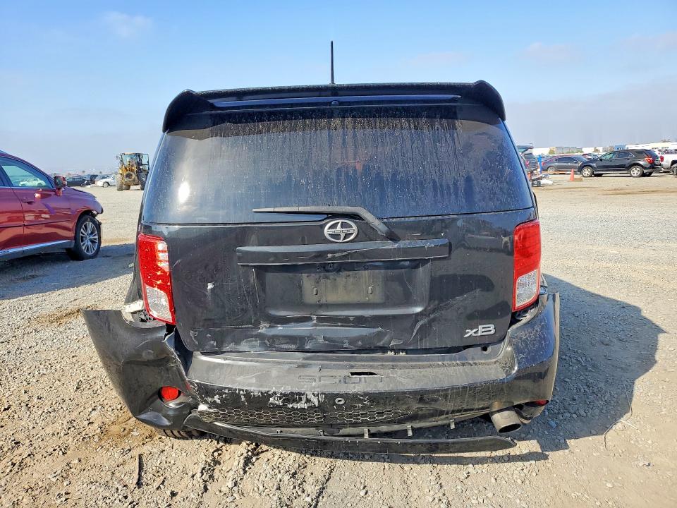 Photo 6 from auction – 2014 SCION XB with VIN JTLZE4FE1EJ056697