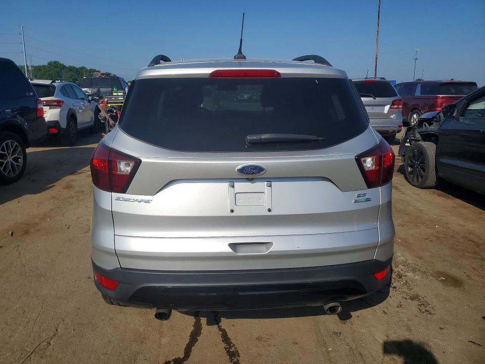 Photo 6 from auction – 2019 FORD ESCAPE with VIN 1FMCU9GD6KUA15866