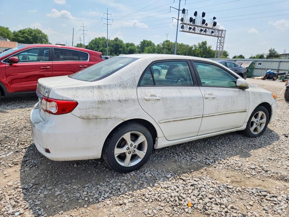 Photo 3 from auction – 2011 TOYOTA COROLLA with VIN 2T1BU4EE4BC639211
