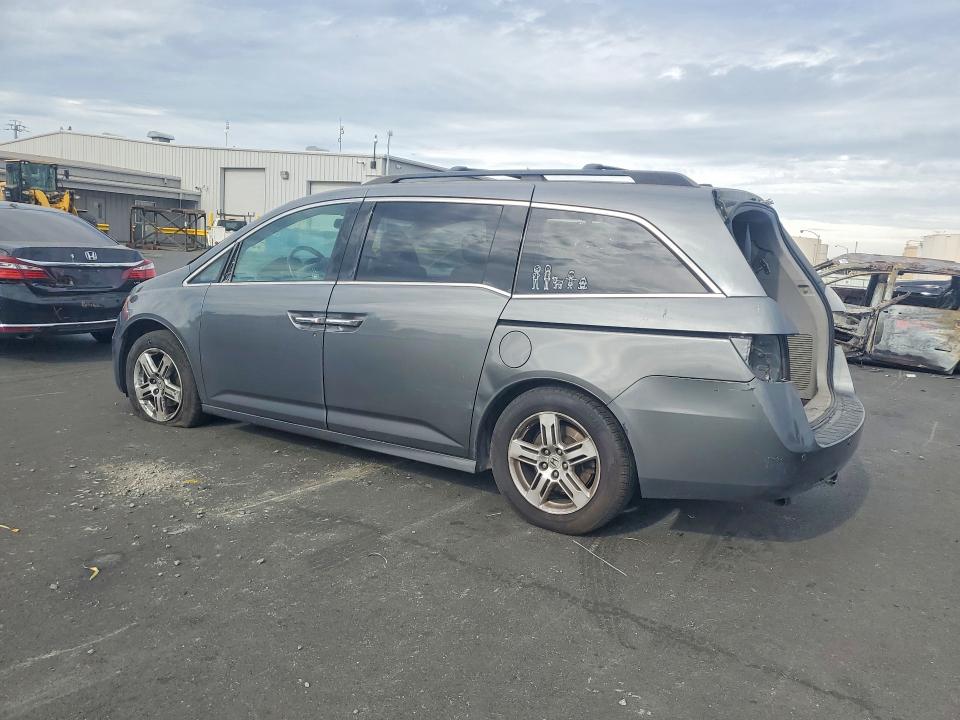 Photo 2 from auction – 2012 HONDA ODYSSEY with VIN 5FNRL5H95CB021625