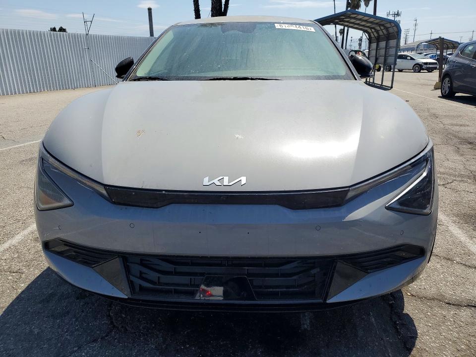Photo 5 from auction – 2025 KIA EV6 with VIN 5XYC34JA1SG013937